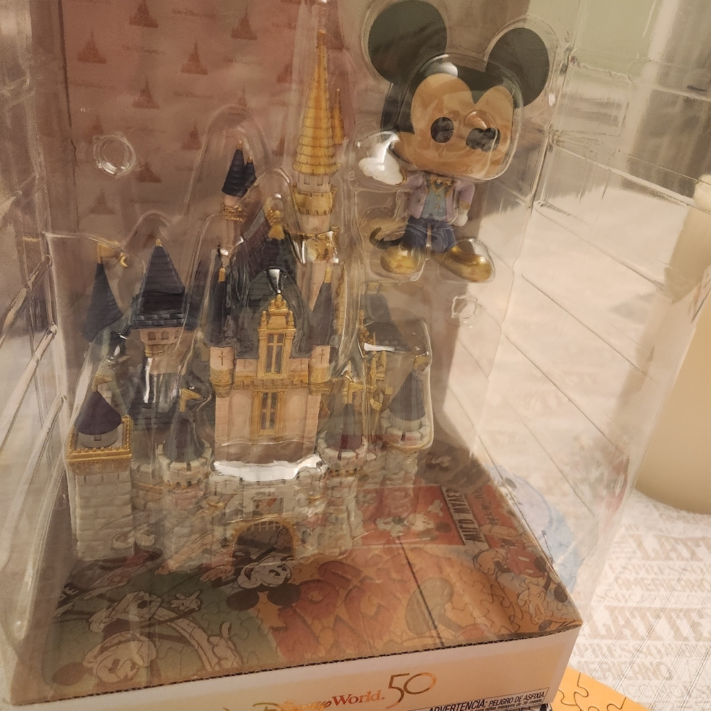 Disney 50th Anniversary Pop Cinderella Castle and Mickey Mouse - Picture 4 of 7